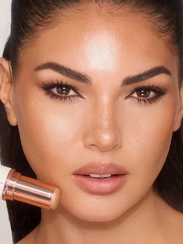 Тональное средство жен Charlotte Tilbury CT0930 UNREAL SKIN SHEER GLOW TINT - 7.5 MEDIUM - 1