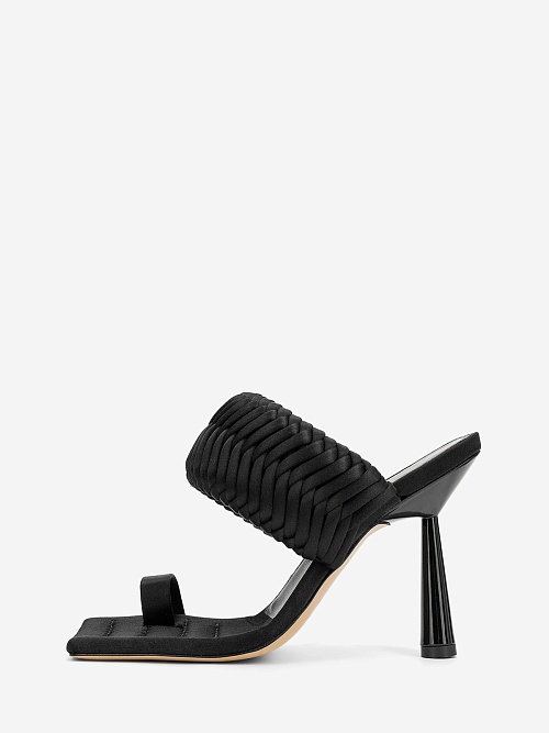 Мюли Gia Couture ROSIE 1R 105 MM WOVEN STRAP MULE 5000 BLACK - 0