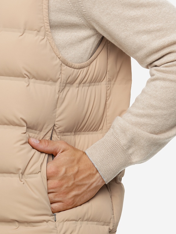 Жилет утепленный муж Brunello Cucinelli MM4031940 SABBIA - 4