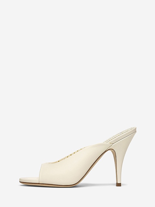 Мюли (каблук) жен 3JUIN 326SC015.R.13141F8 PULP BUTTER - 0